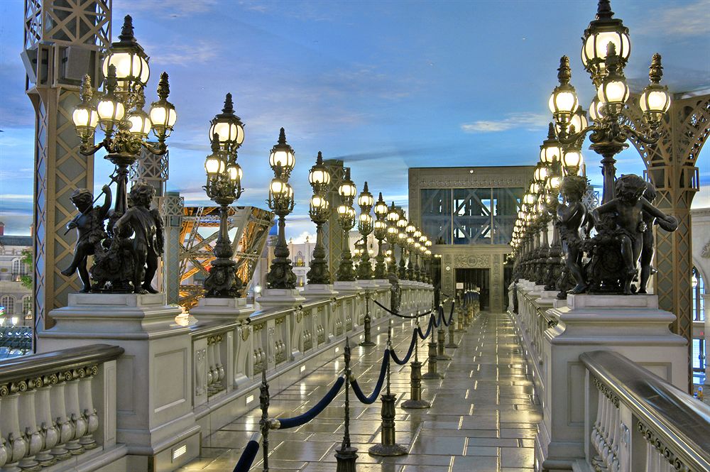 paris_las_vegas_bridge