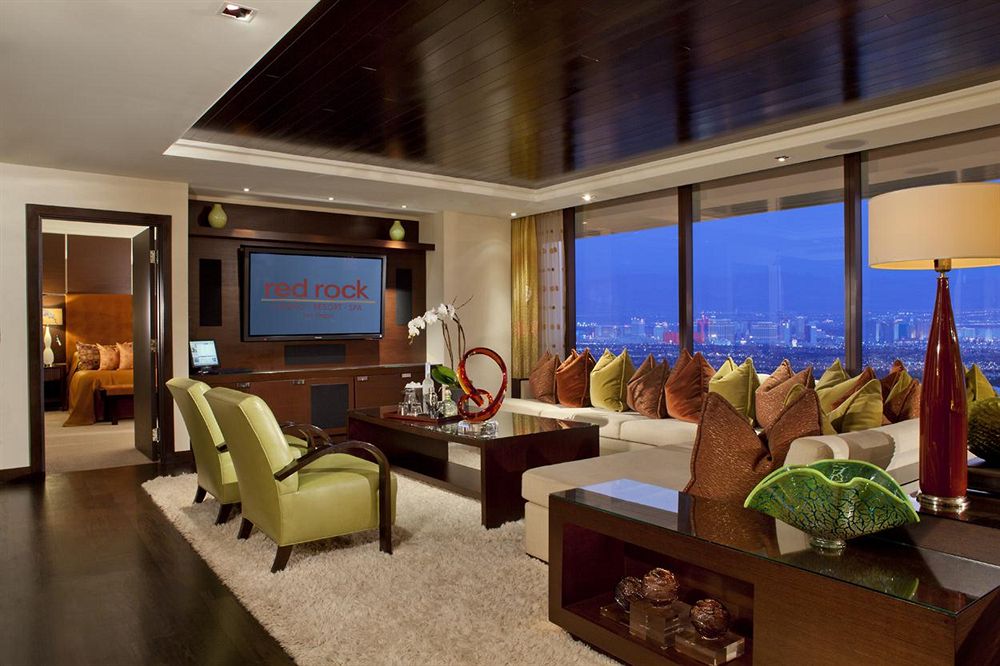 red_rock_casino_resort_las_vegas_living_room