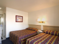 americas_best_value_inn_double_bed_suite