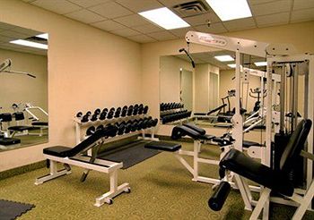 clarion_hotel_vegas_gym