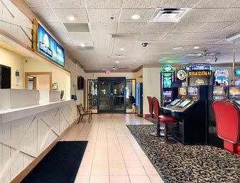 days_inn_las_vegas_lobby