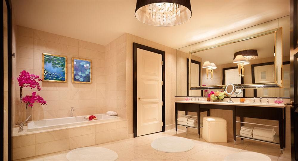 encore_wynn_las_vegas_bathroom2