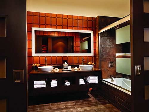 golden_nugget_las_vegas_bathroom