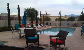 hampton_inn_las_vegas_south_pool