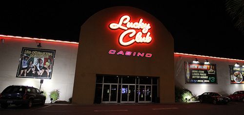 lucky_club_las_vegas_night