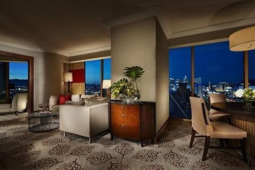 mandalay_bay_las_vegas_living_room2