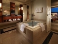 mandalay_bay_las_vegas_hot_tub