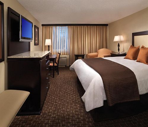 riviera_las_vegas_room2